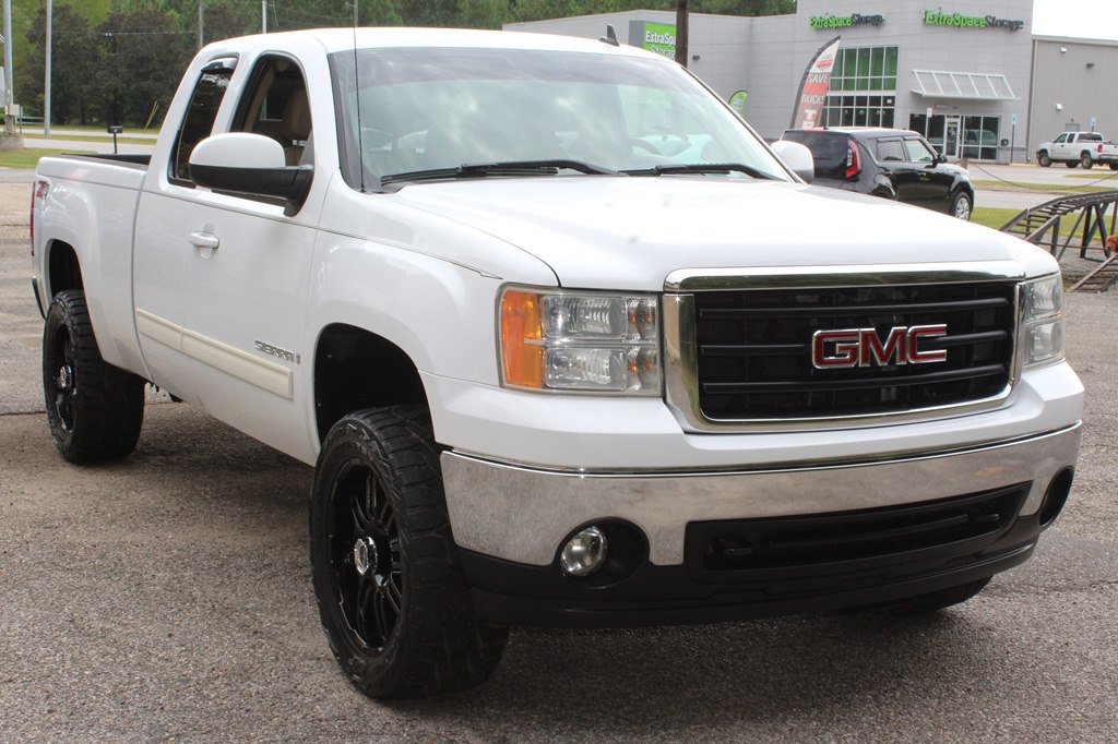 Used 2008 GMC Sierra 1500 SLT w/ SLT Preferred Package image 10