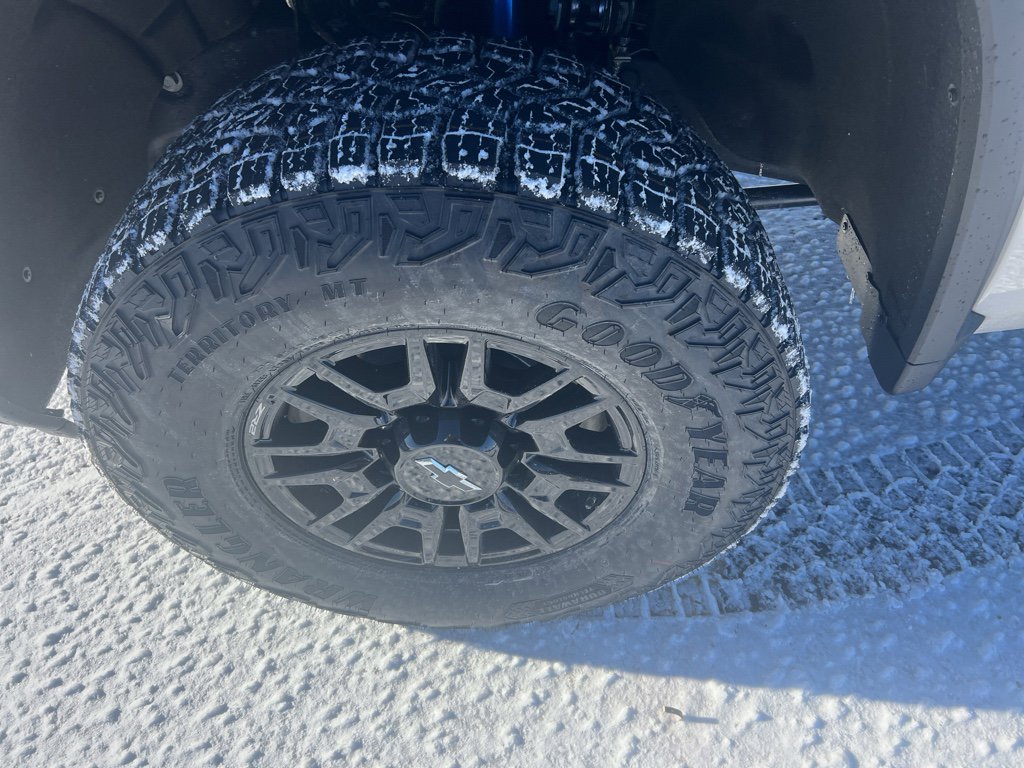 New 2026 Chevrolet Silverado 2500 ZR2 w/ LPO, Dark Essentials Package image 9