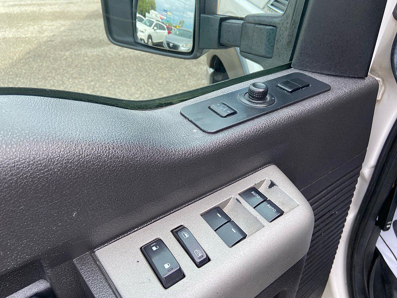 Used 2014 Ford F250 Lariat w/ Lariat Ultimate Package AWD/4WD image 7