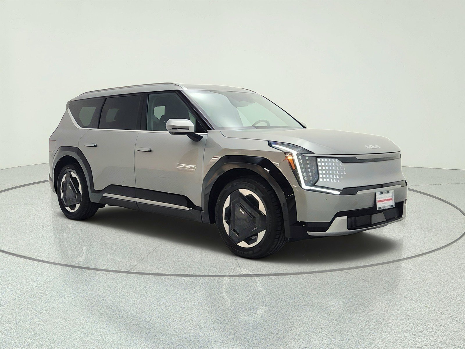 Used 2024 Kia EV9 Land AWD/4WD image 3