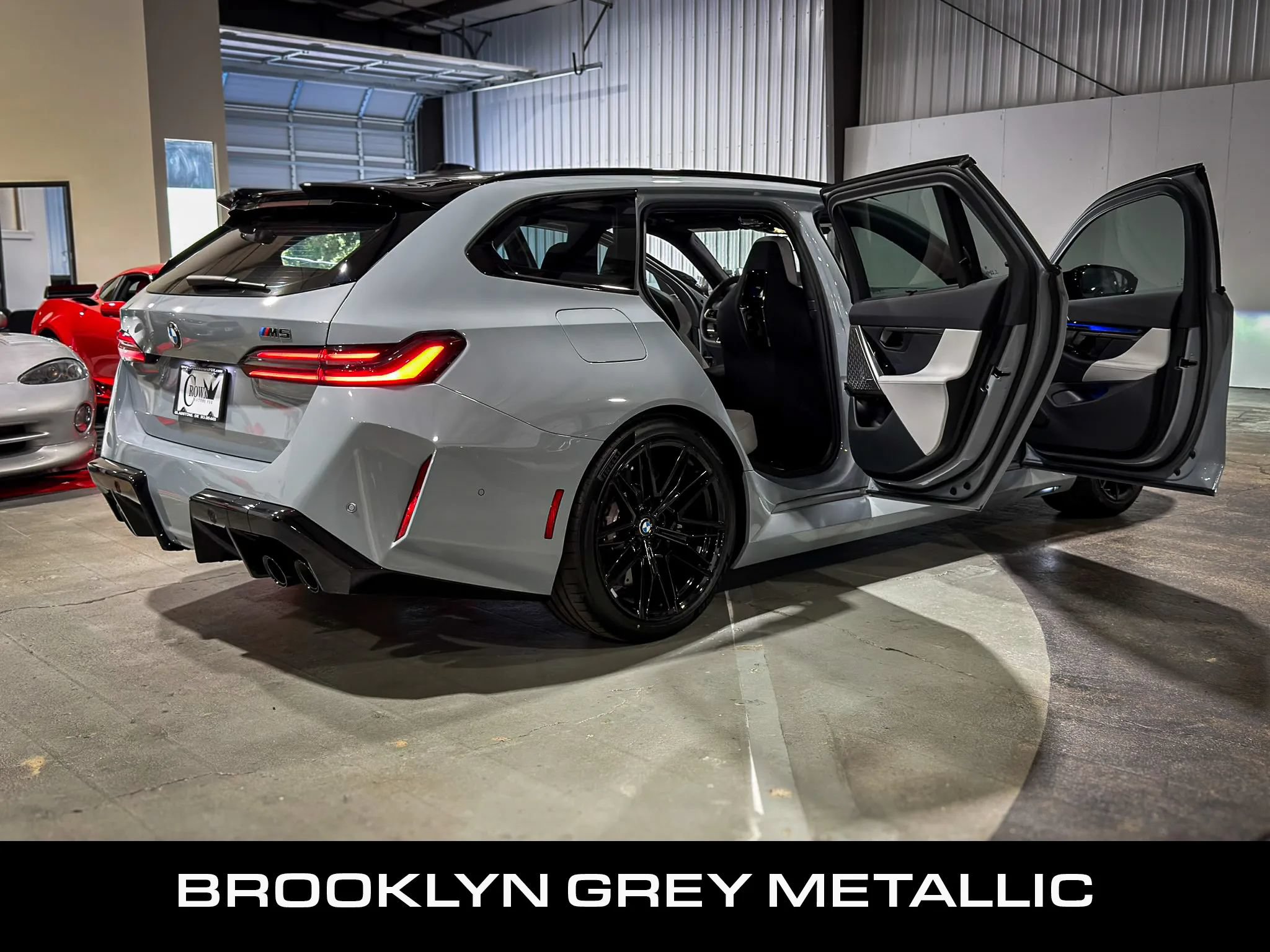 Used 2026 BMW M5 Touring AWD/4WD image 10