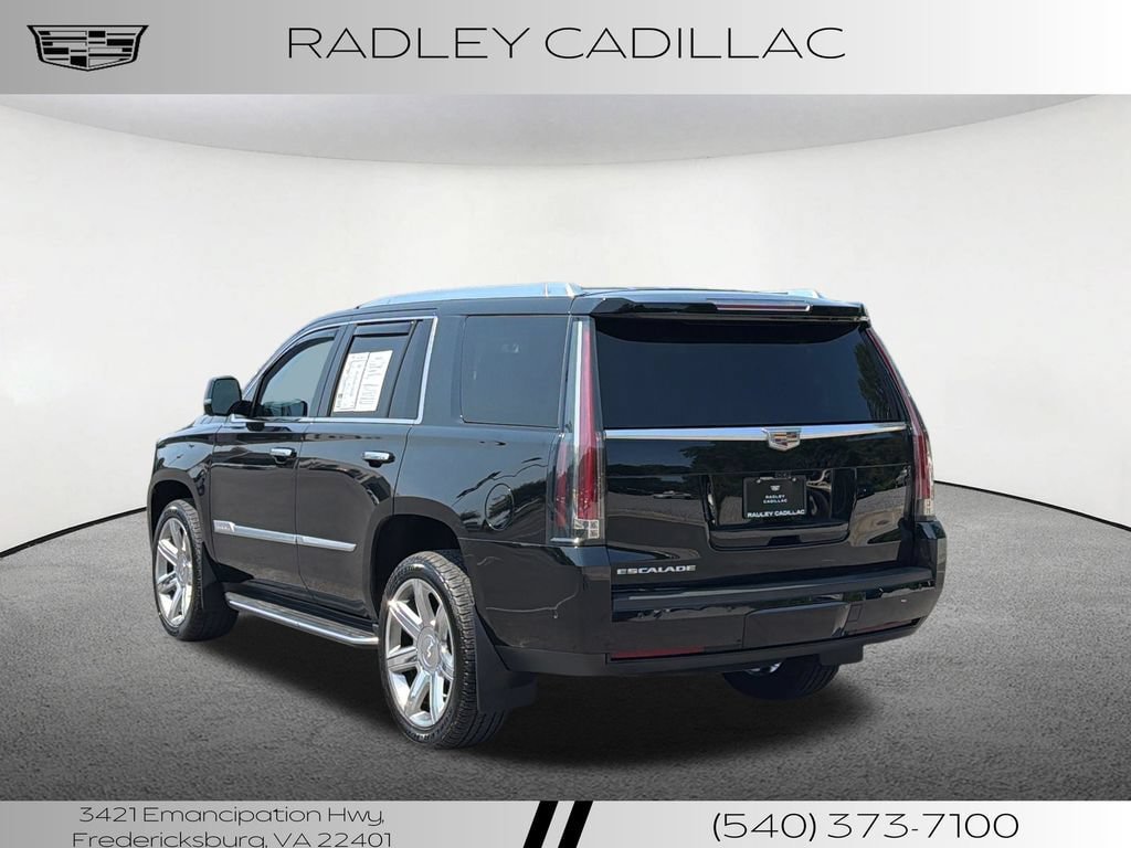 Used 2020 Cadillac Escalade Premium Luxury AWD/4WD image 17