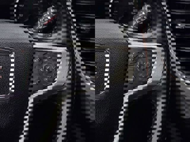 Used 2019 GMC Acadia SLT w/ LPO, Floor Liner Package image 25