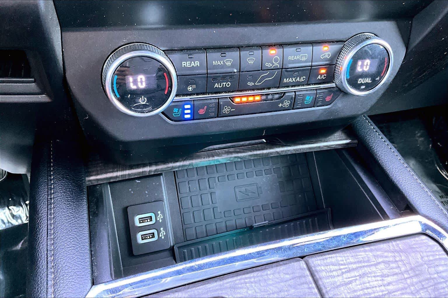 Used 2019 Ford Expedition Max Limited w/ Driver Assistance Package AWD/4WD image 14