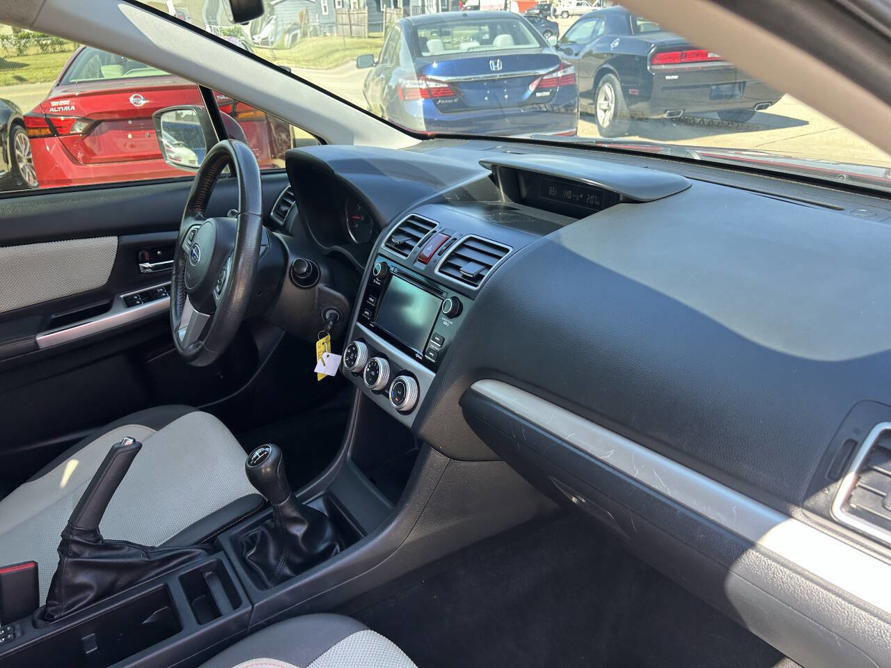 Used 2017 Subaru Crosstrek 2.0i Premium image 28