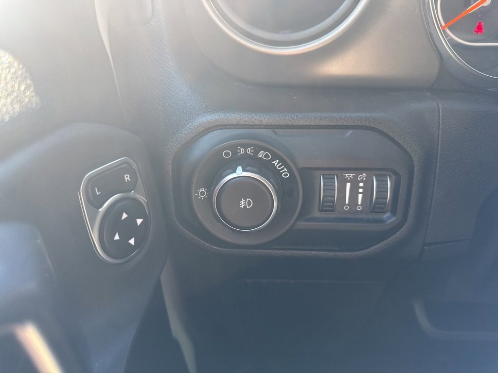 Used 2019 Jeep Wrangler Unlimited Sport S image 30