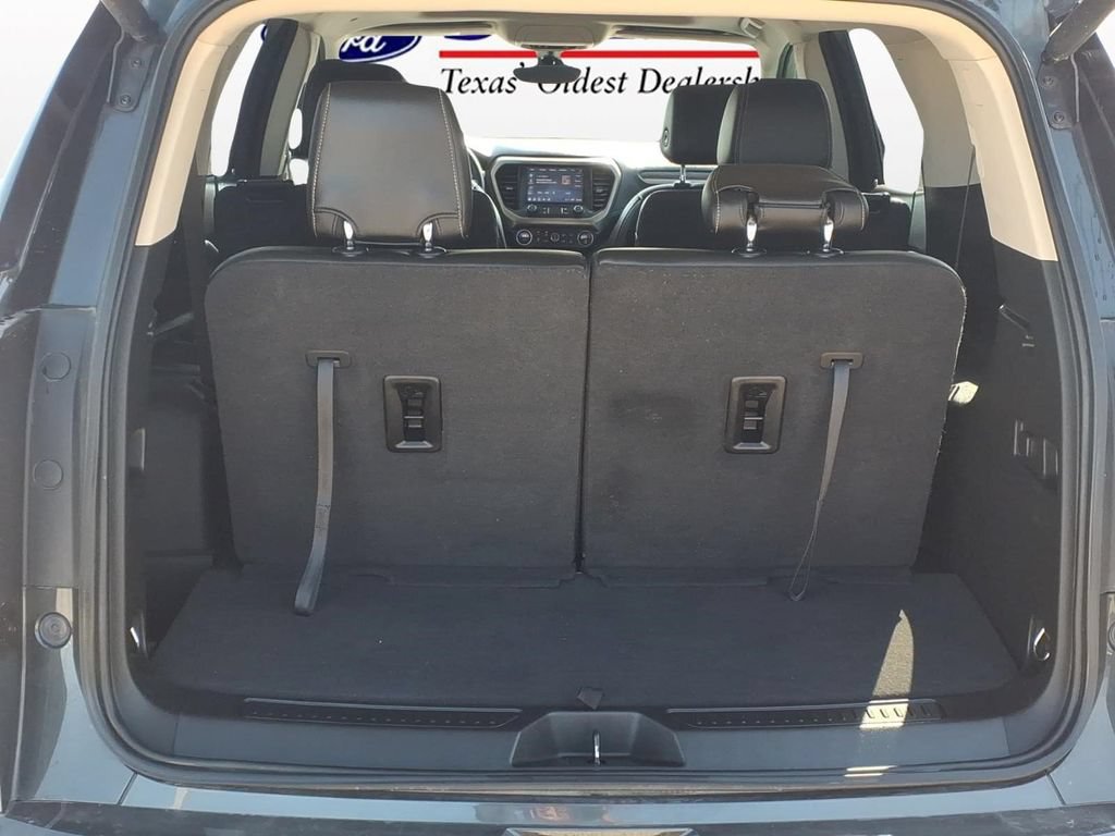Used 2021 GMC Acadia Denali w/ Denali Technology Package FWD image 10