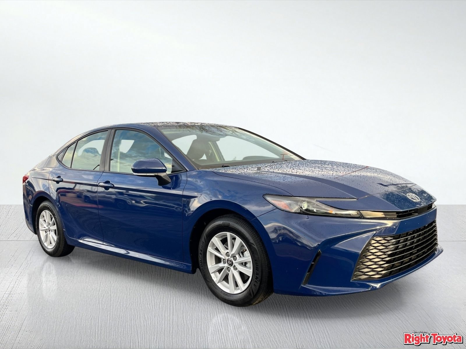 Used 2026 Toyota Camry LE FWD image 8