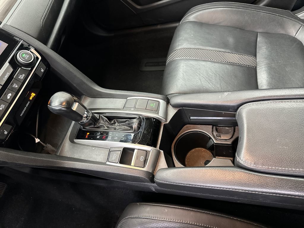 Used 2019 Honda Civic EX-L image 30