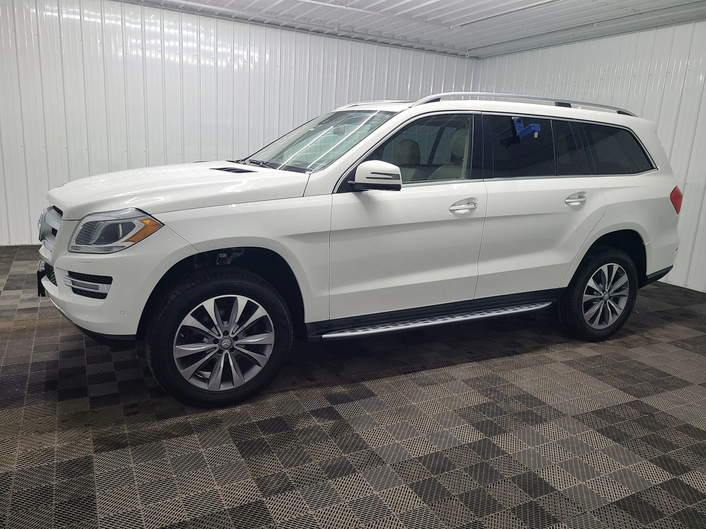 Used 2016 Mercedes-Benz GL 450 4MATIC image 8