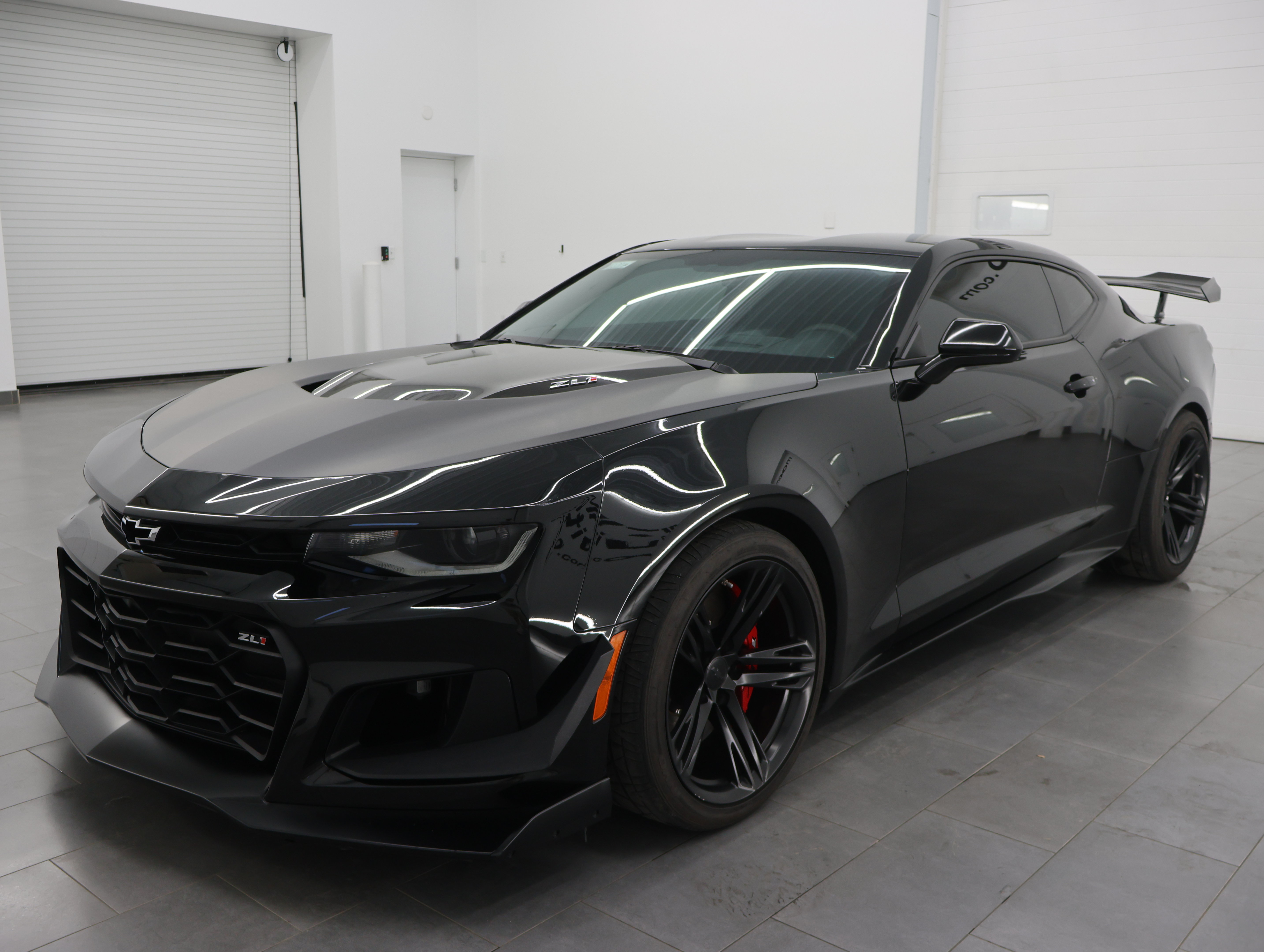 Used 2019 Chevrolet Camaro ZL1 RWD image 7