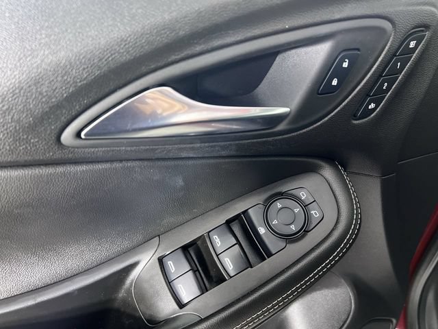 Certified 2024 Buick Encore GX Avenir AWD/4WD image 21