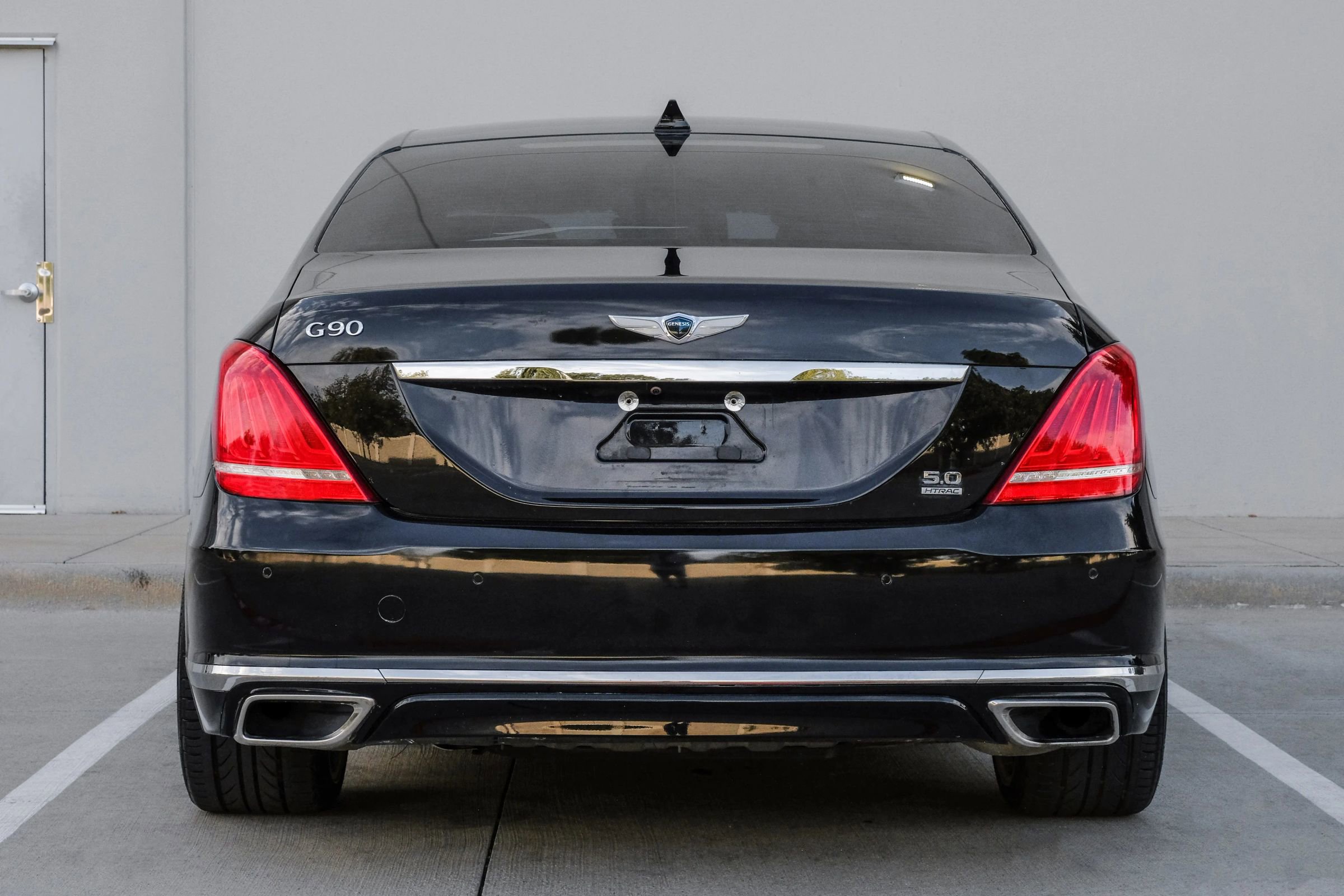 Used 2018 Genesis G90 5.0 Ultimate AWD/4WD image 15