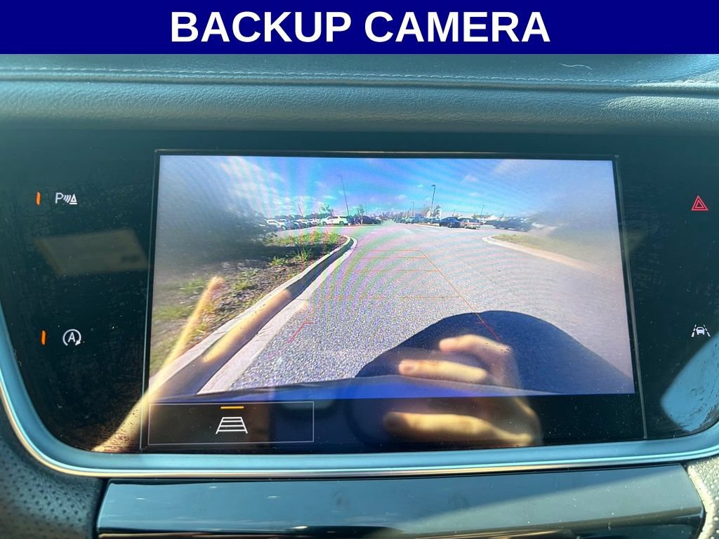 Used 2021 Cadillac XT6 Luxury AWD/4WD image 3