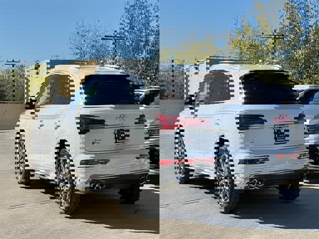 Used 2024 Audi SQ5 Premium image 9