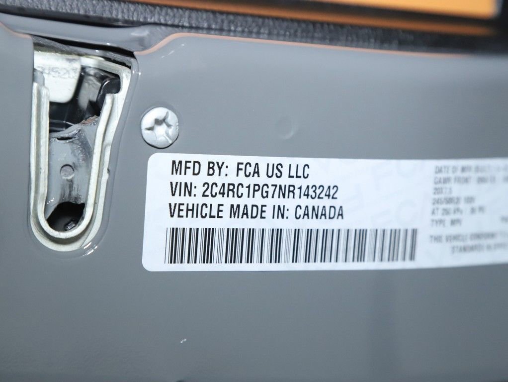 Used 2022 Chrysler Pacifica Pinnacle image 29