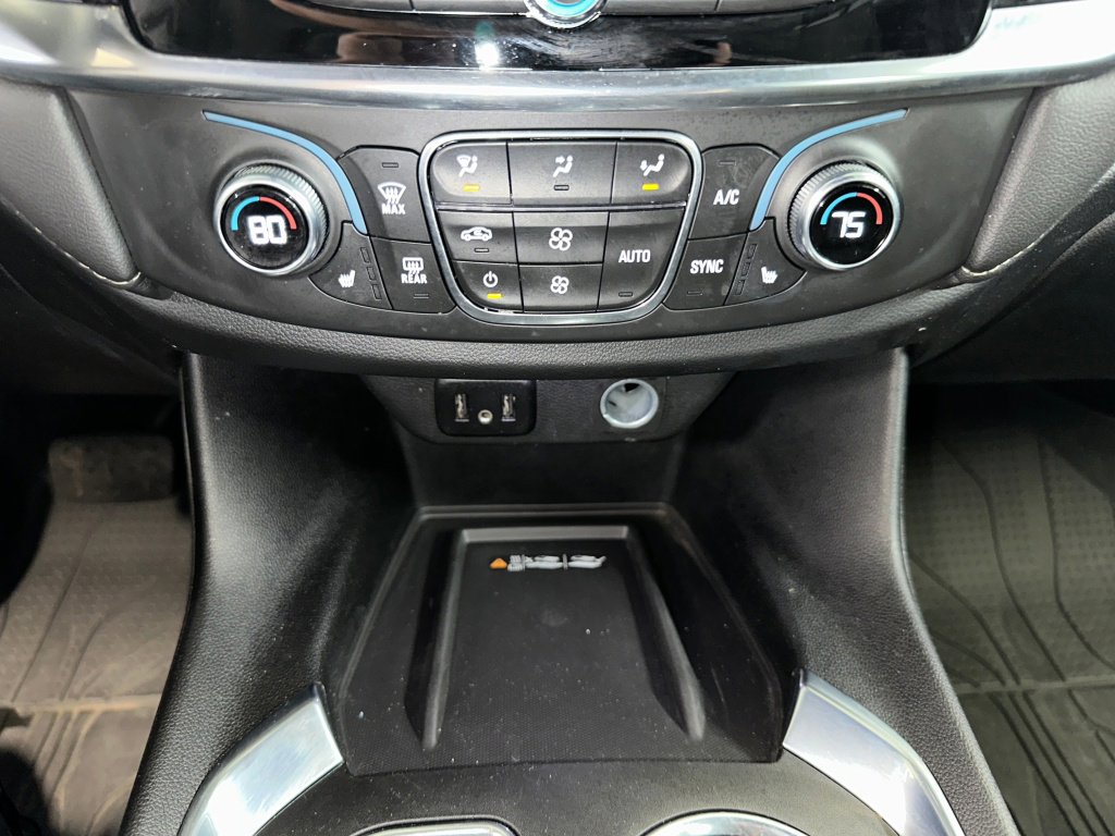 Certified 2023 Chevrolet Traverse LT w/ LPO, Floor Liner Package image 14