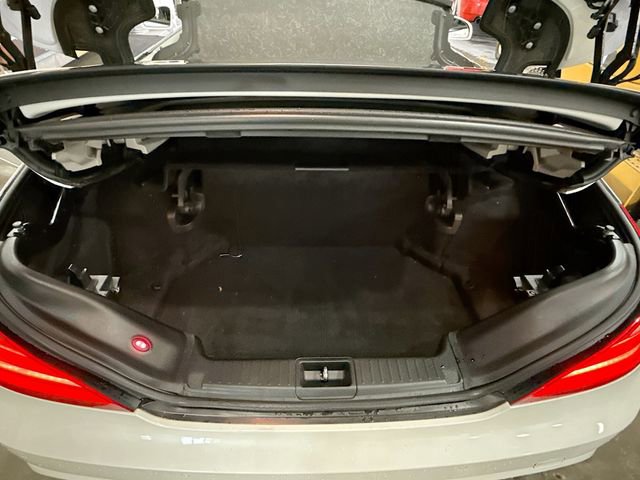 Used 2013 Mercedes-Benz SL 550 w/ Premium Pkg image 27