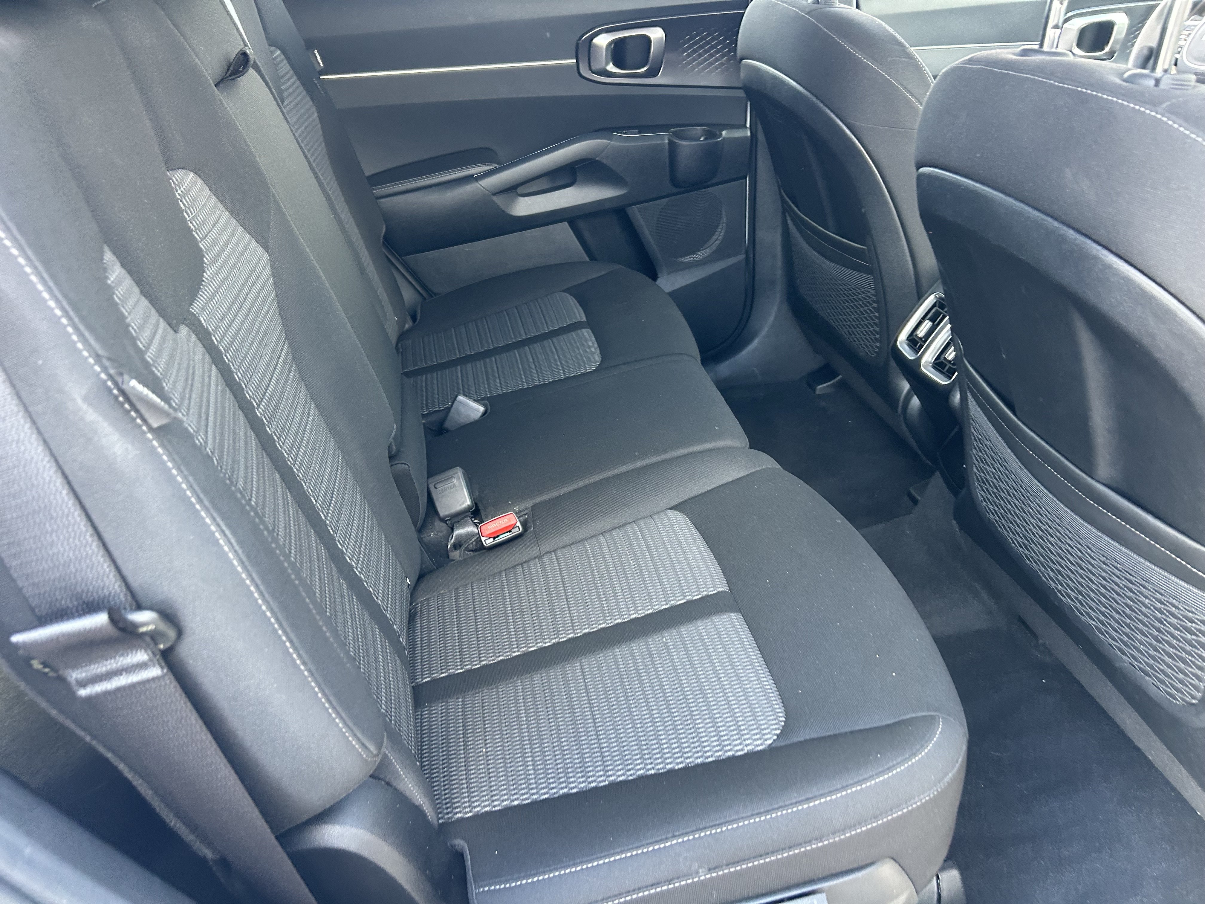 Certified 2025 Kia Sorento LX FWD image 14
