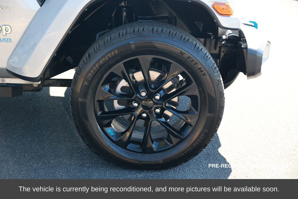 Used 2022 Jeep Wrangler Unlimited Sahara image 8