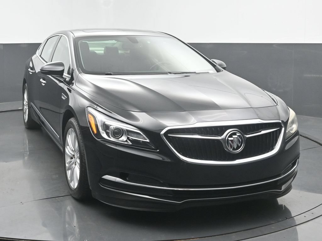 Used 2018 Buick LaCrosse Essence w/ Sun and Shade Package FWD image 9