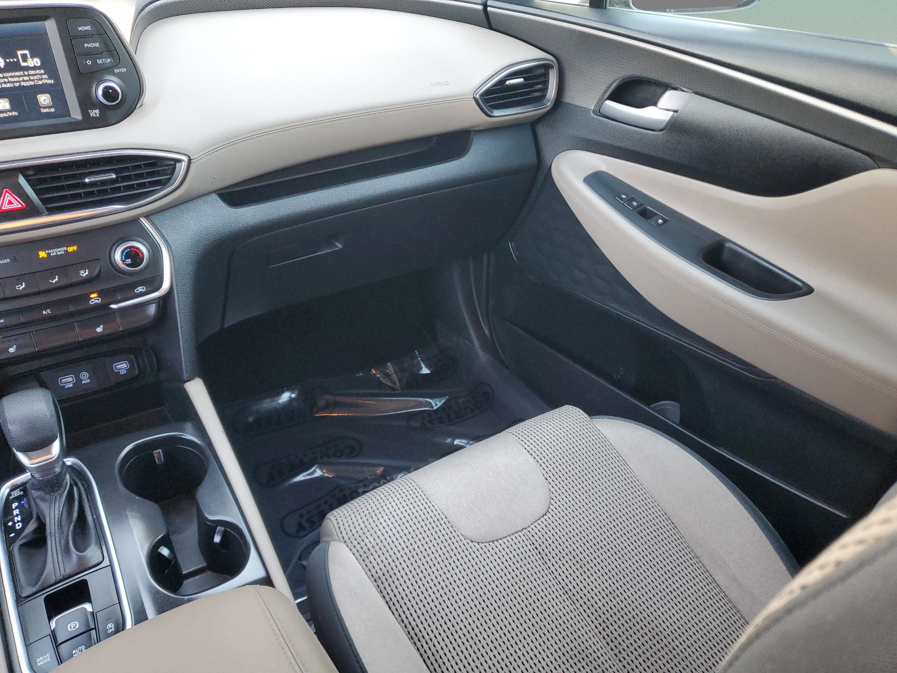 Used 2019 Hyundai Santa Fe SEL image 16