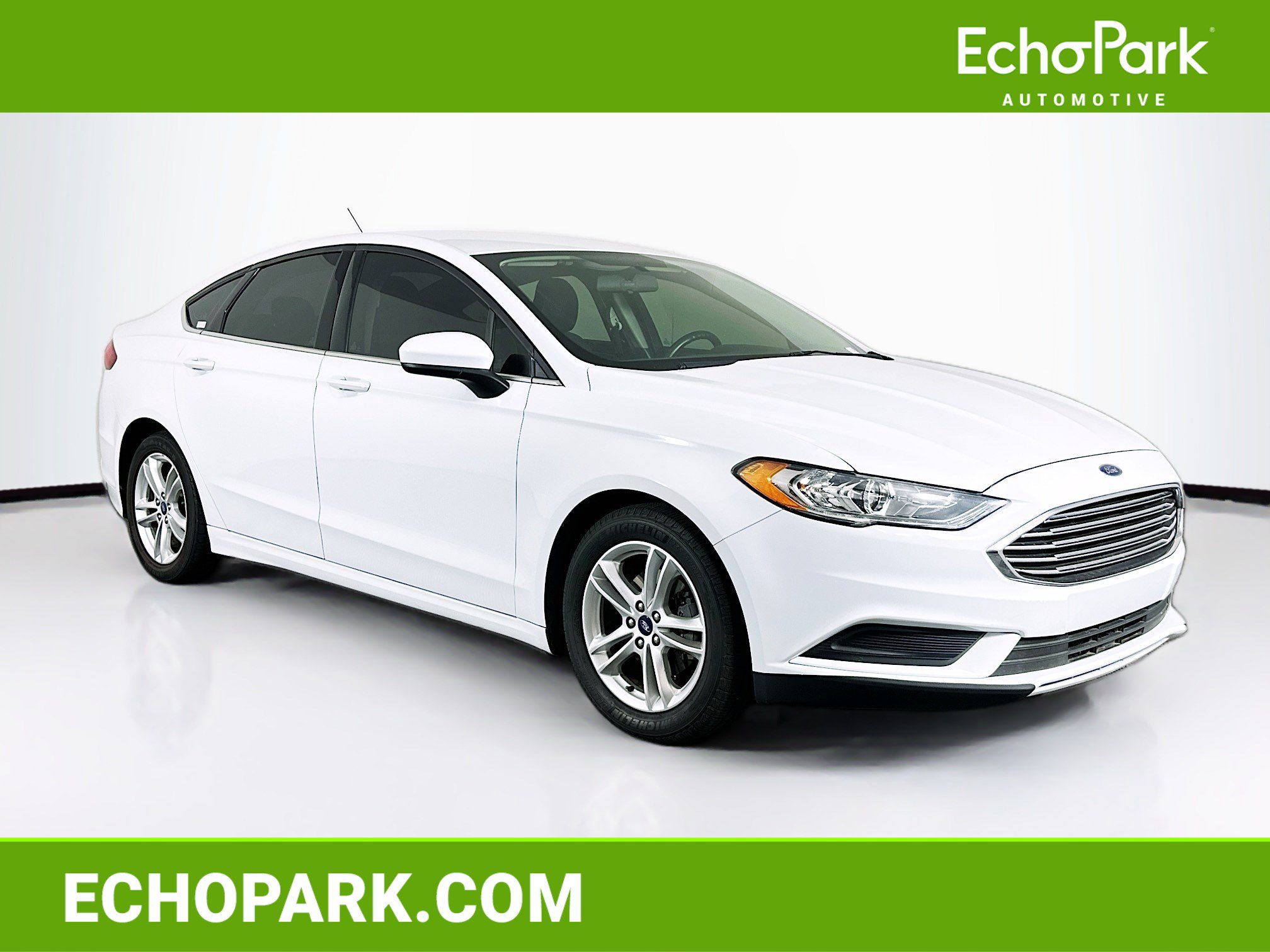 Used 2018 Ford Fusion SE w/ Fusion SE Technology Package FWD image 1
