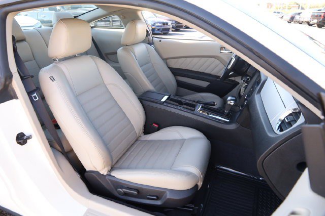 Used 2011 Ford Mustang GT Premium w/ Comfort Pkg RWD image 23