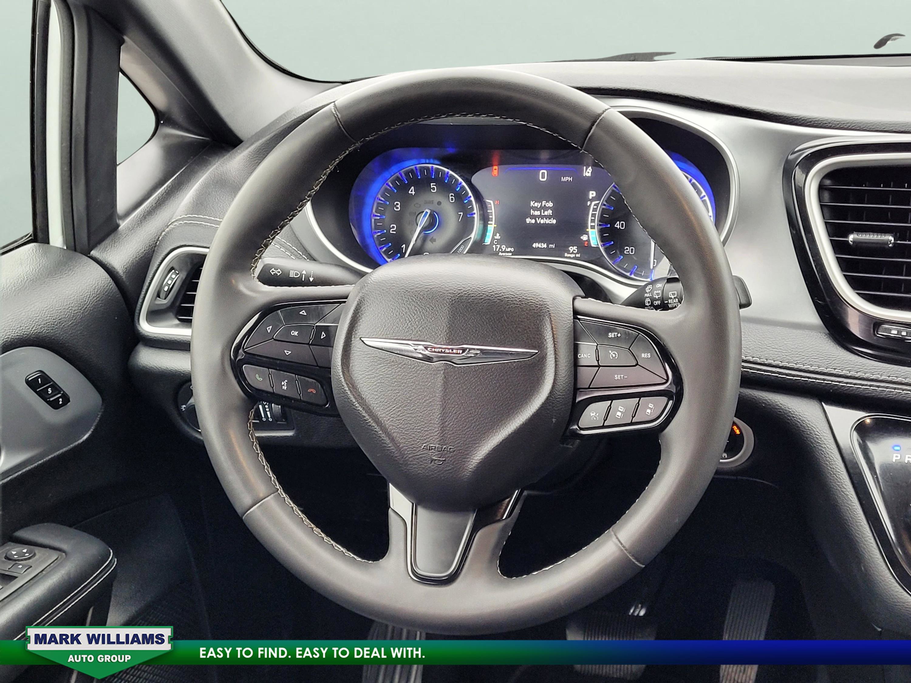 Used 2023 Chrysler Pacifica Touring-L w/ S Appearance Package image 12