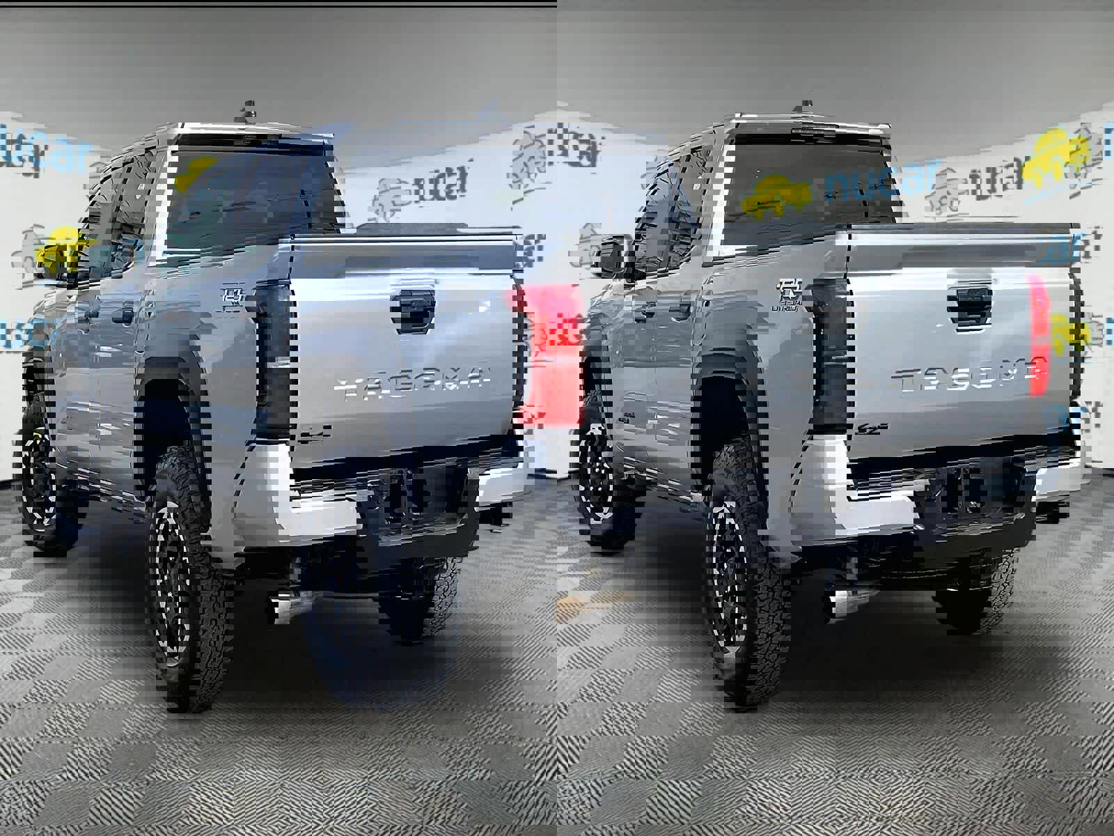 Certified 2025 Toyota Tacoma TRD Off-Road AWD/4WD image 4