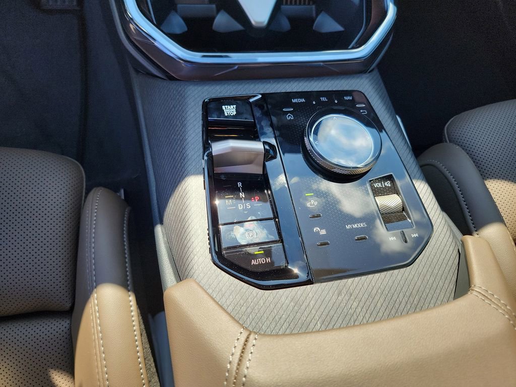 New 2025 BMW X3 xDrive30i w/ Convenience Package image 16