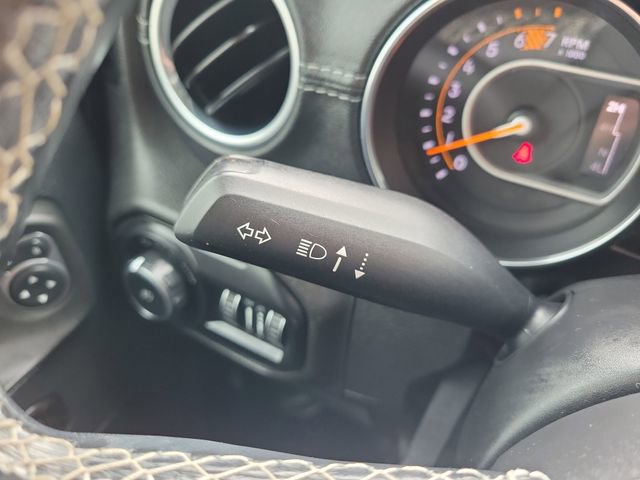 Used 2019 Jeep Wrangler Unlimited Sahara AWD/4WD image 26