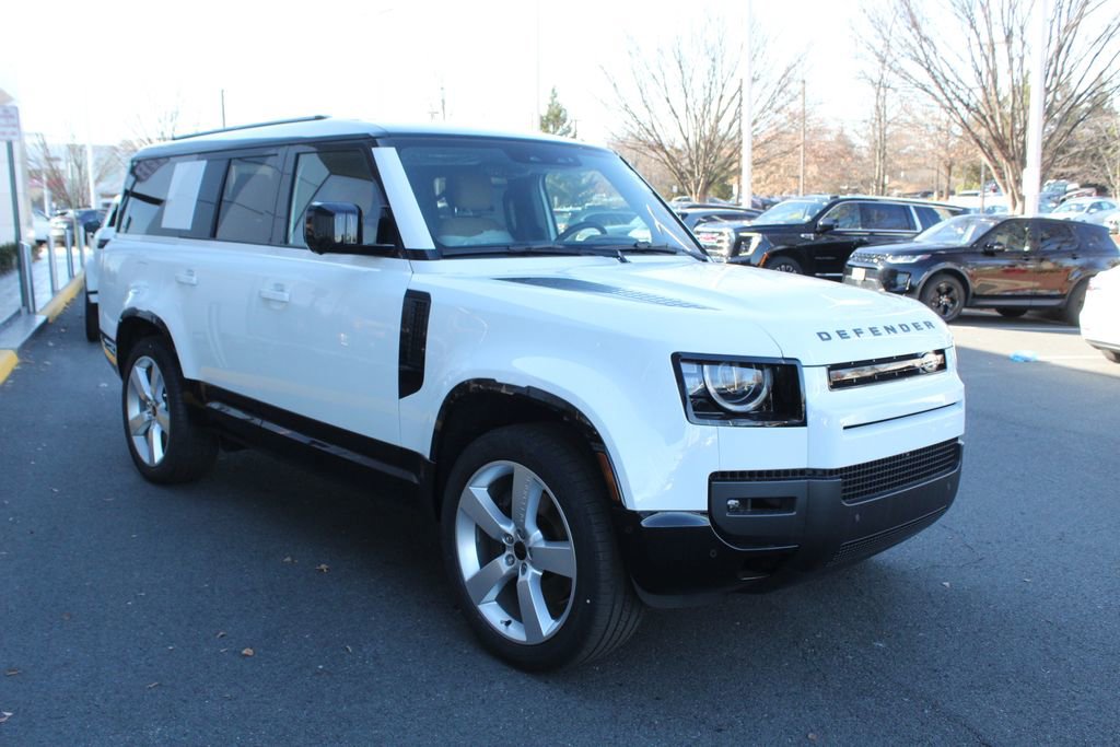 New 2026 Land Rover Defender 130 X-Dynamic SE image 9