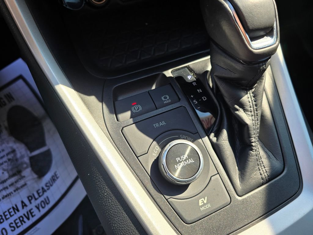 Used 2021 Toyota RAV4 XSE w/ XSE Grade Weather Package image 25