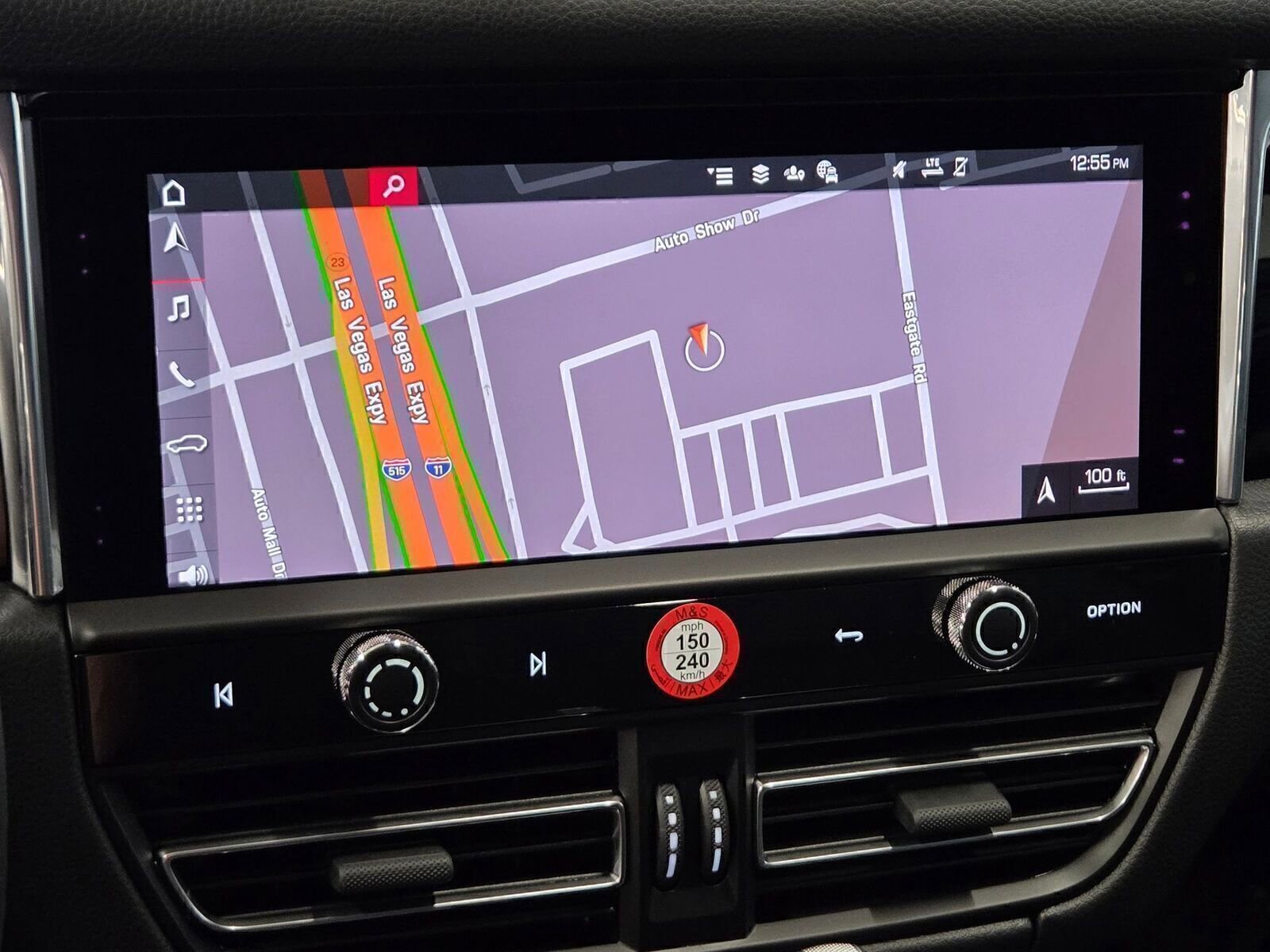 Certified 2026 Porsche Macan AWD/4WD image 21