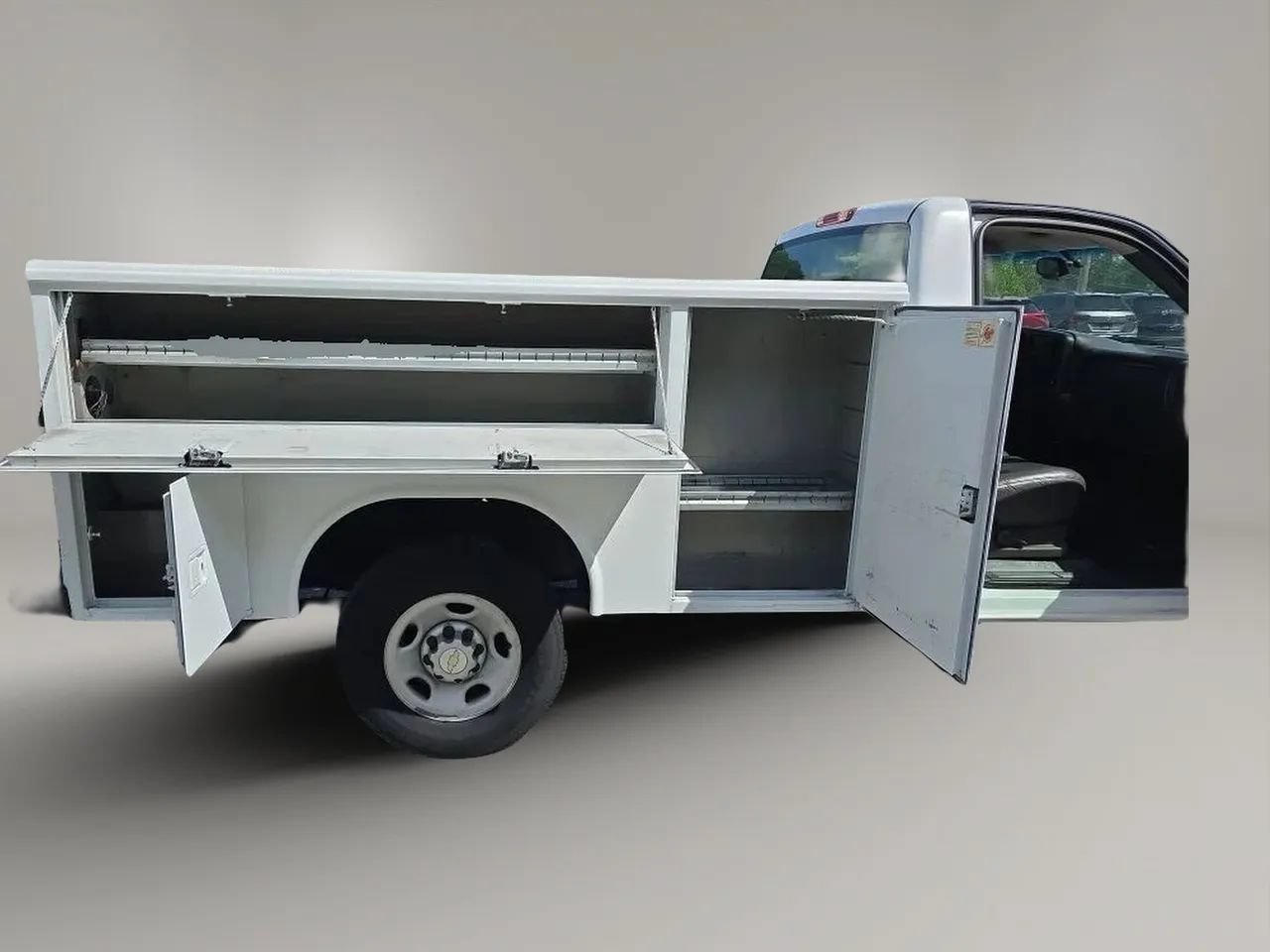 Used 2003 Chevrolet Silverado 2500 2WD Regular Cab image 19