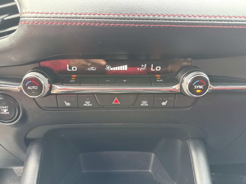 Used 2022 MAZDA MAZDA3 s FWD image 33