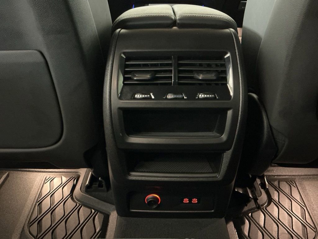 Certified 2024 BMW X5 xDrive40i w/ M Sport Package AWD/4WD image 27