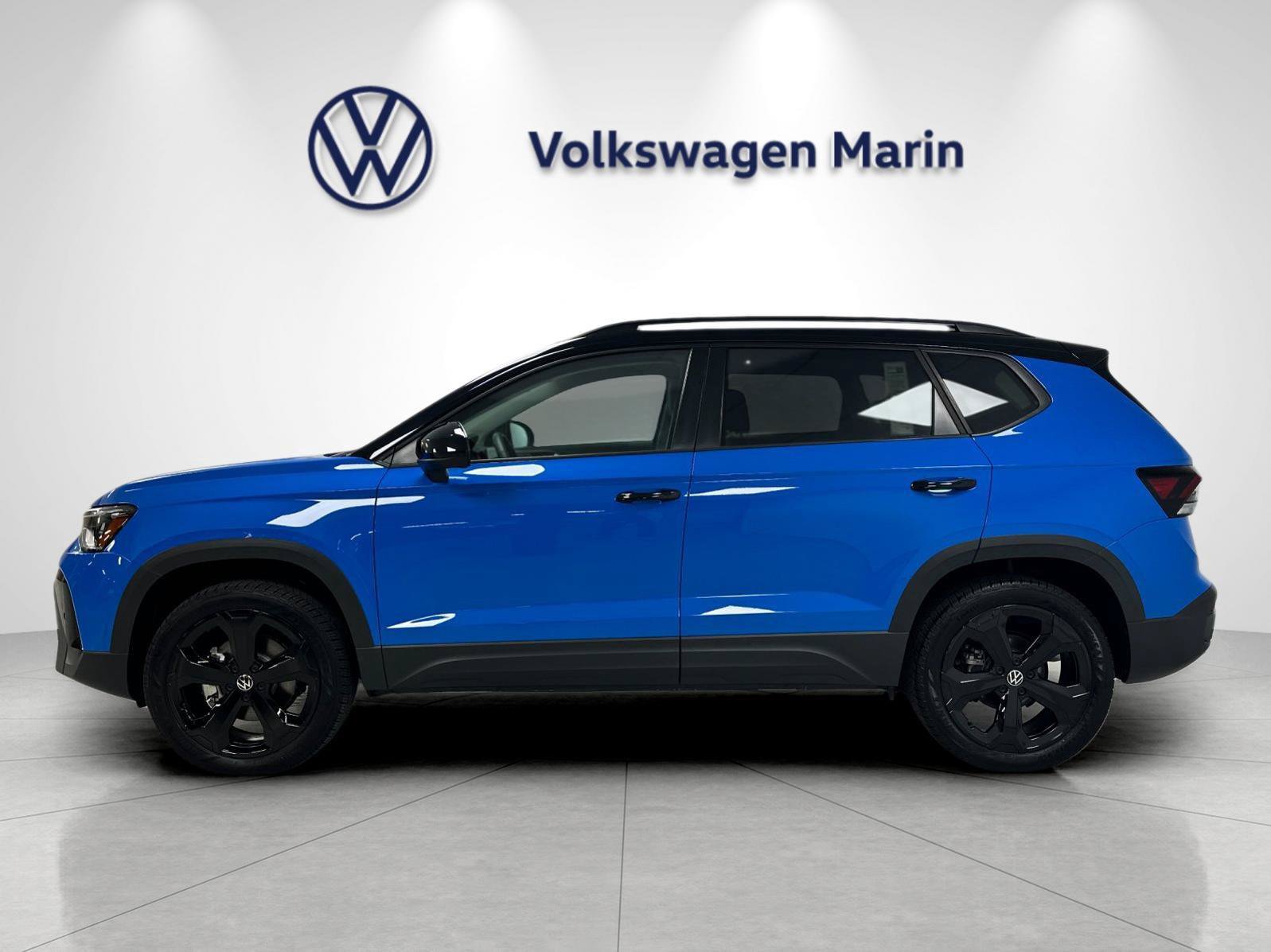 New 2025 Volkswagen Taos SE AWD/4WD image 2