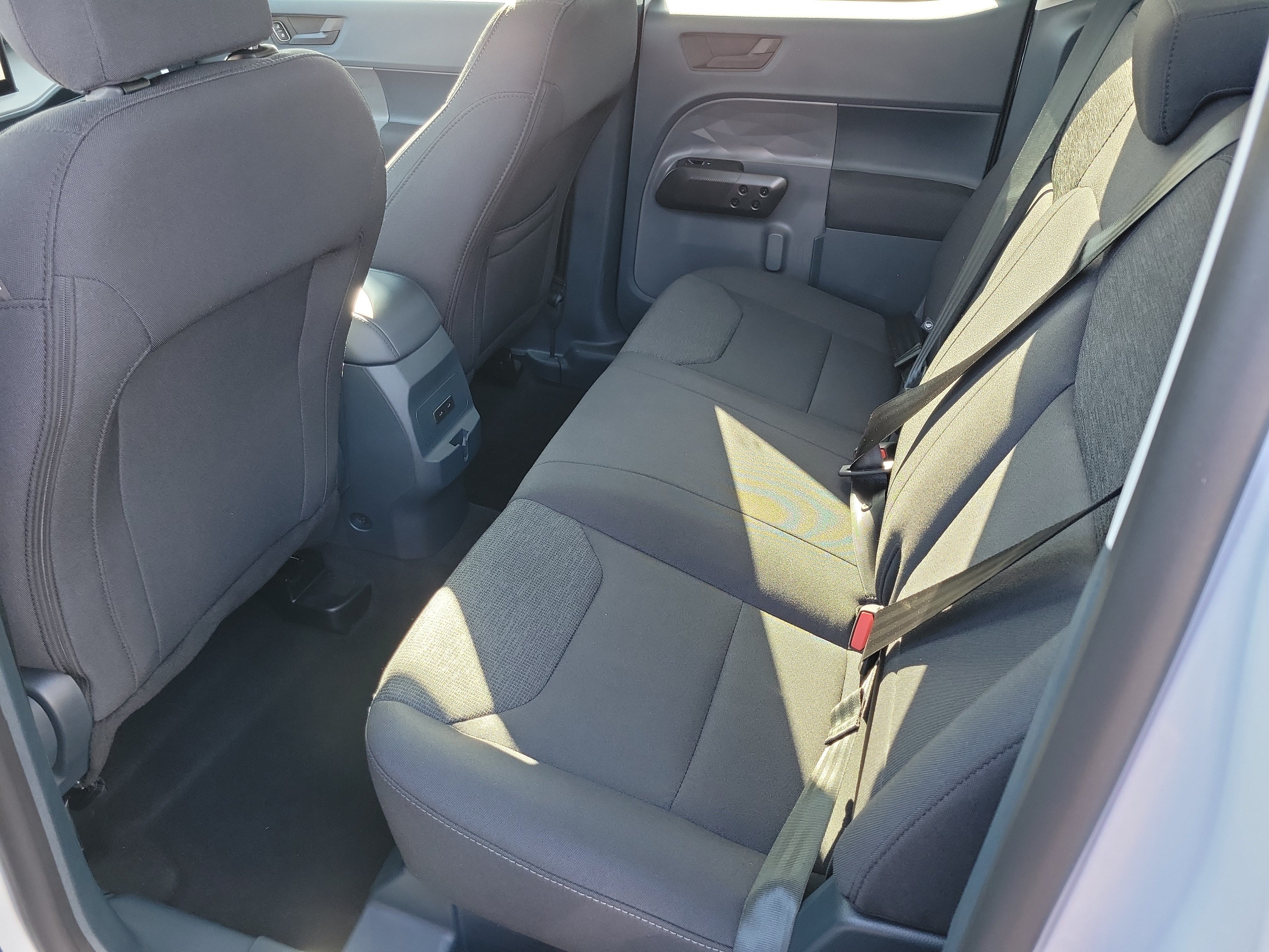 Used 2025 Ford Maverick XL FWD image 11