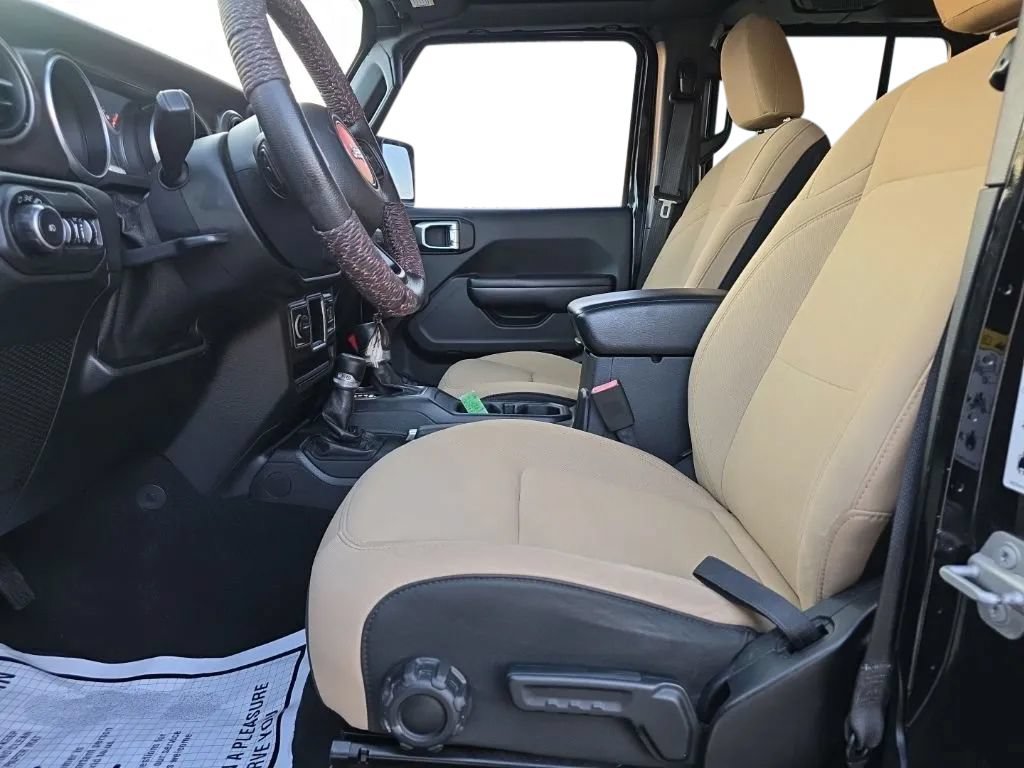 Used 2018 Jeep Wrangler Unlimited Sport AWD/4WD image 12