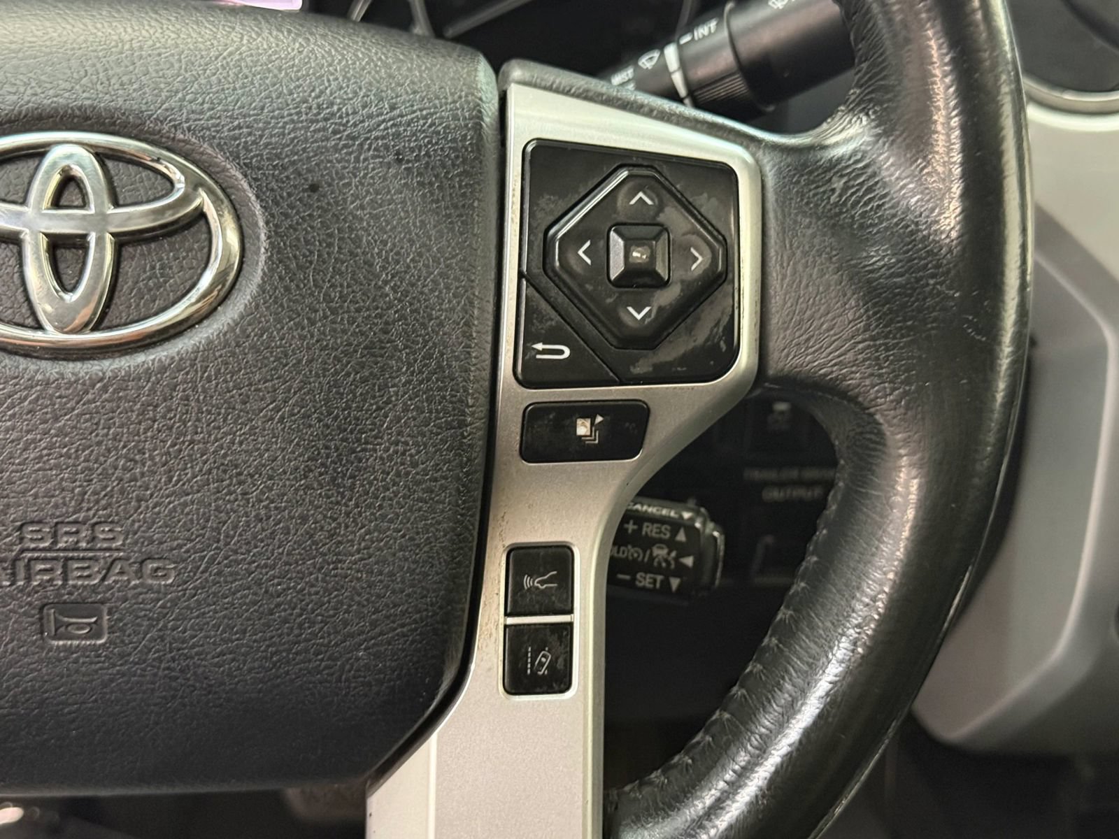 Used 2018 Toyota Tundra Platinum AWD/4WD image 27