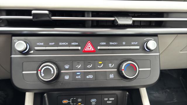 Certified 2025 Hyundai Tucson SE AWD/4WD image 16
