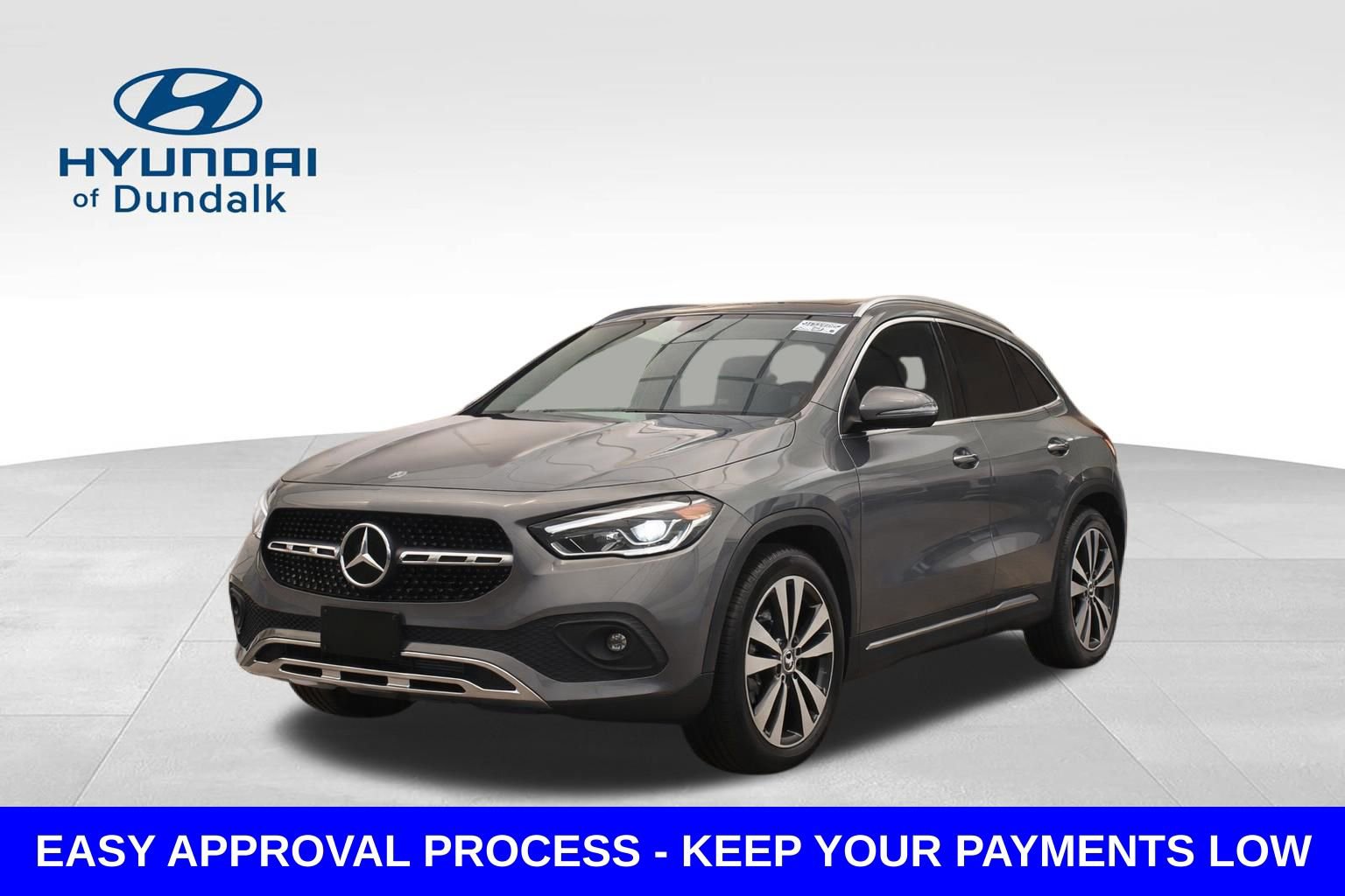 Used 2021 Mercedes-Benz GLA 250 4MATIC w/ Premium Package image 3