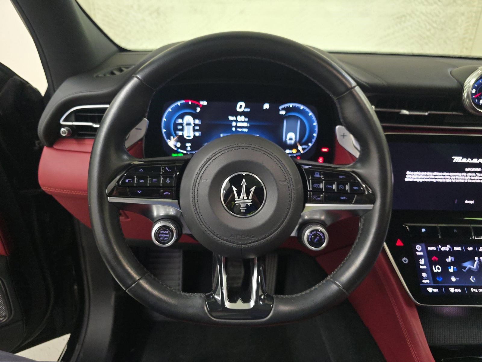 Used 2023 Maserati Grecale Modena AWD/4WD image 9