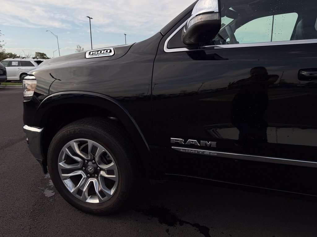 Used 2024 RAM 1500 Limited AWD/4WD image 32