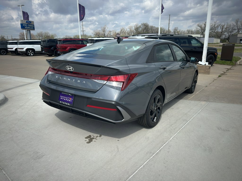 New 2026 Hyundai Elantra Sport FWD image 5