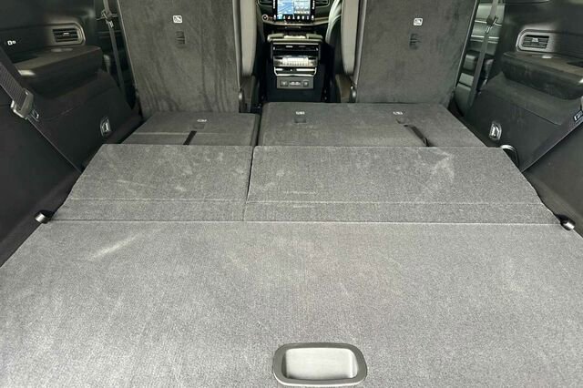 New 2026 Jeep Grand Wagoneer 4WD image 13