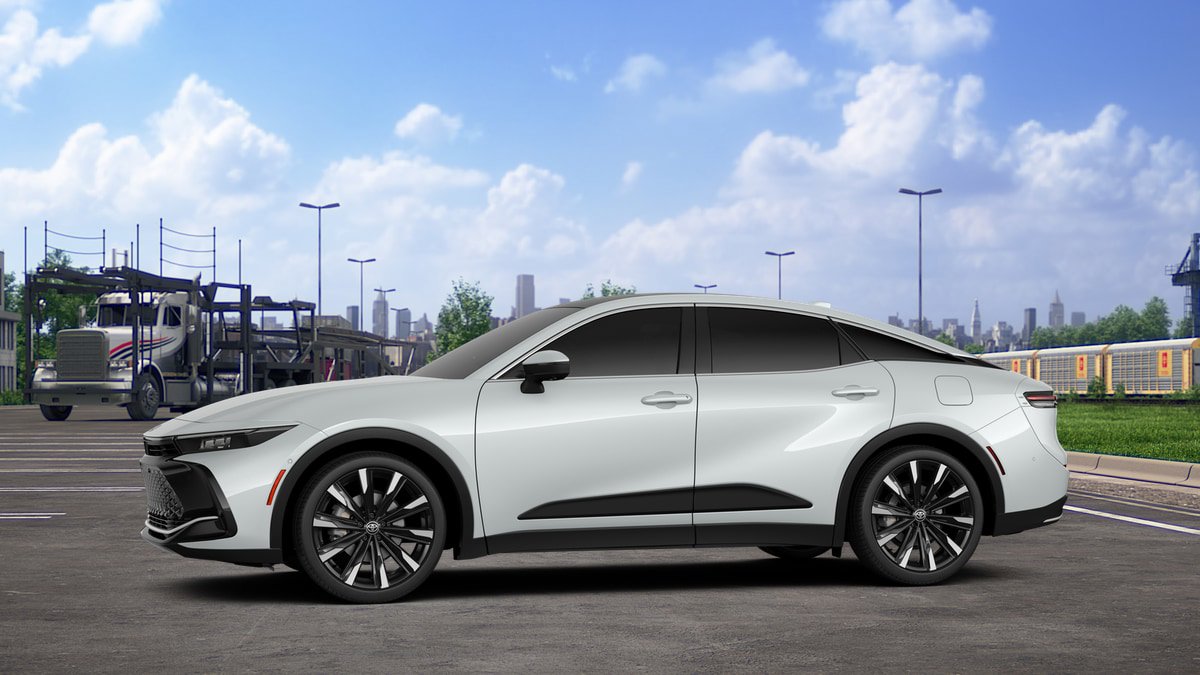 New 2026 Toyota Crown Platinum AWD/4WD image 3