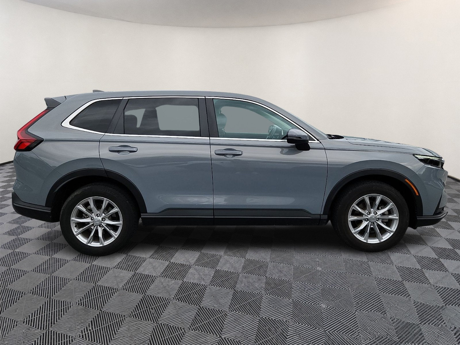 Used 2024 Honda CR-V EX image 7